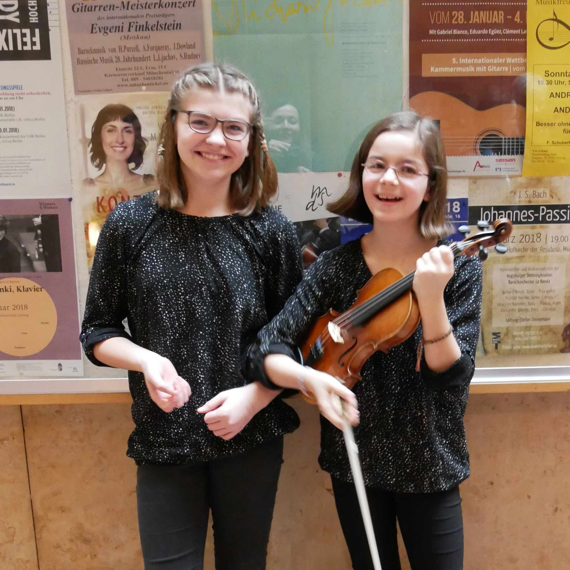 Clara und Rebeca bei Jugend musiziert